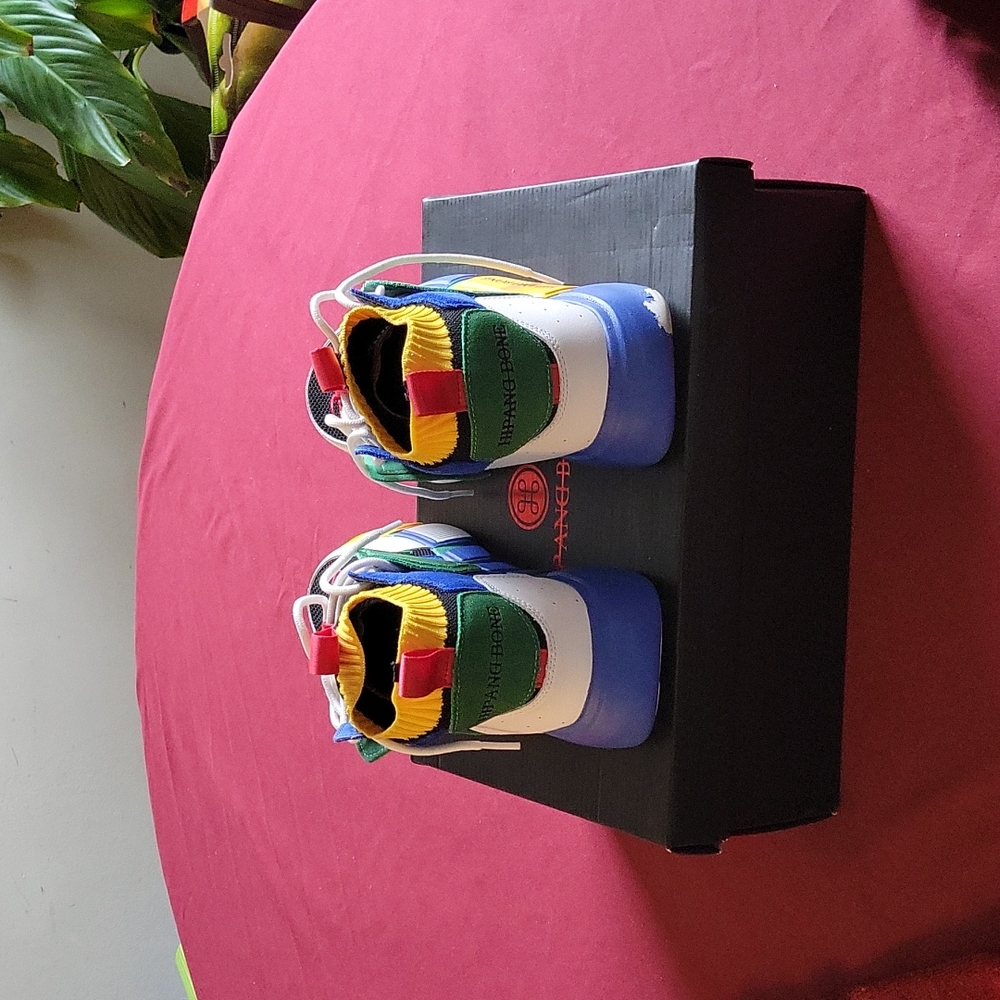 Men's sneaker - Picture 3 of 3